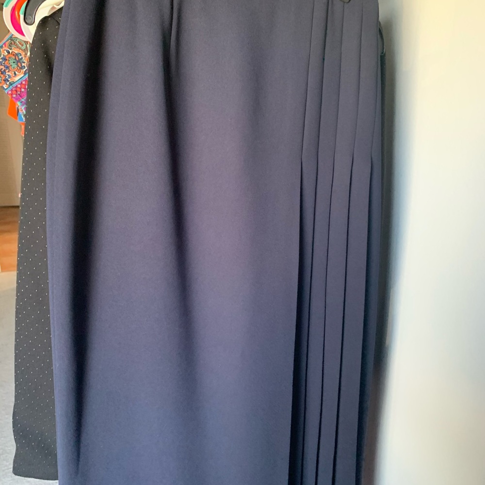 Blue Navy ling pleated skirt